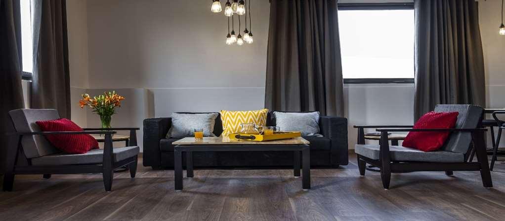 Отель Oyo Townhouse 5 Jubilee Hills Хайдарабад Удобства фото